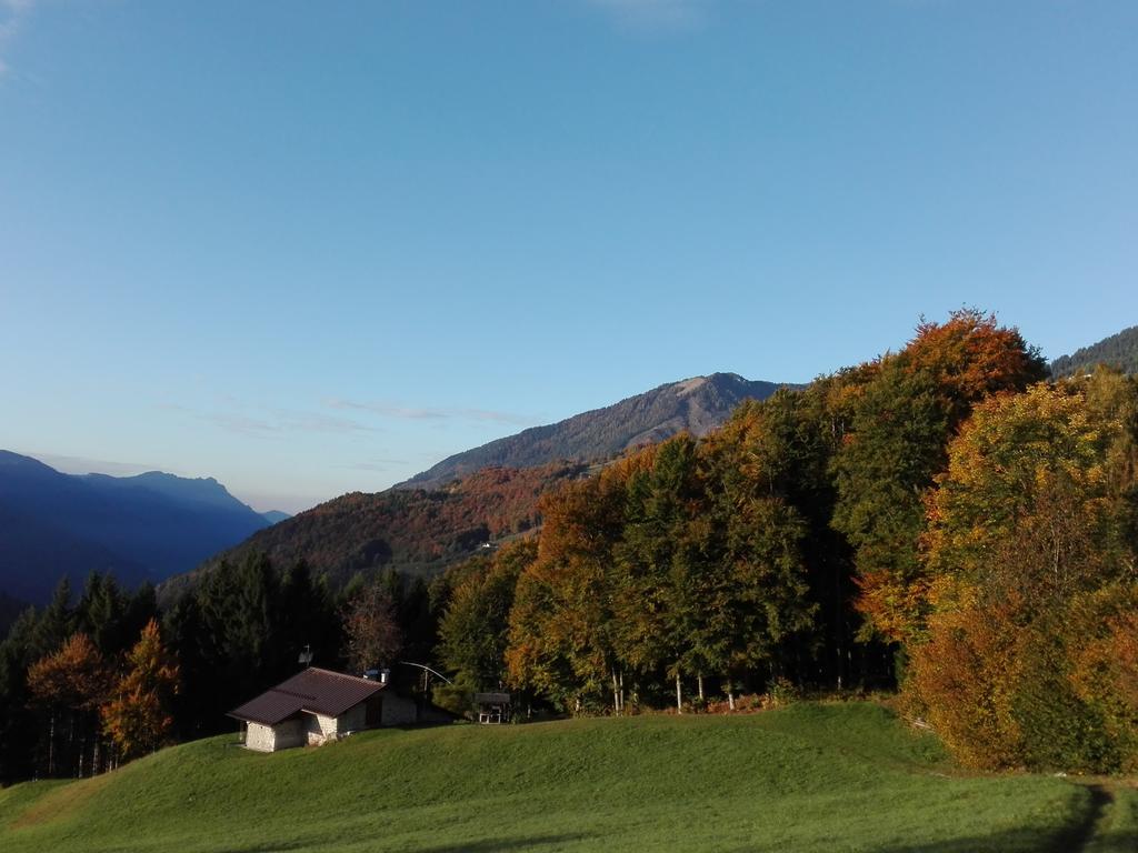 Agritur Cornasest Panzió Breguzzo Kültér fotó