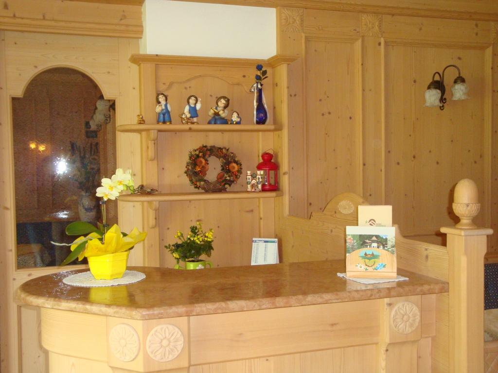 Agritur Cornasest Panzió Breguzzo Kültér fotó