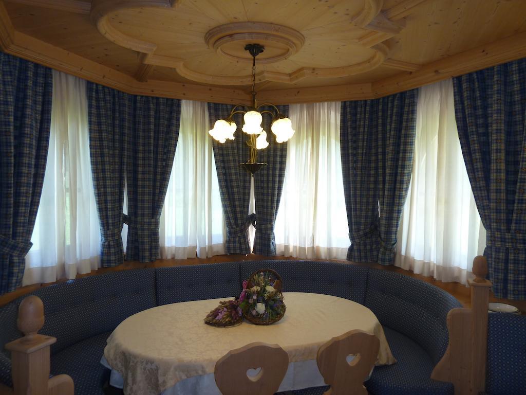 Agritur Cornasest Panzió Breguzzo Kültér fotó