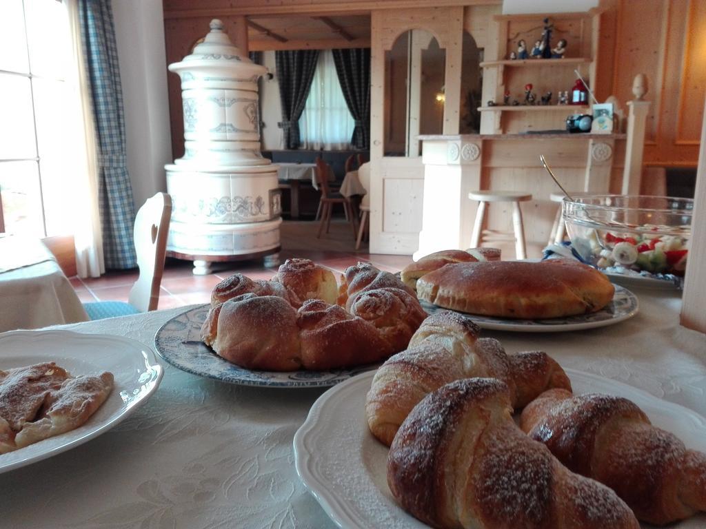 Agritur Cornasest Panzió Breguzzo Kültér fotó