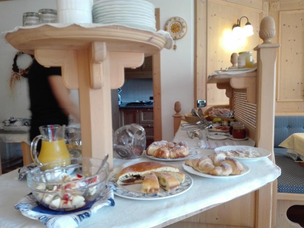 Agritur Cornasest Panzió Breguzzo Kültér fotó