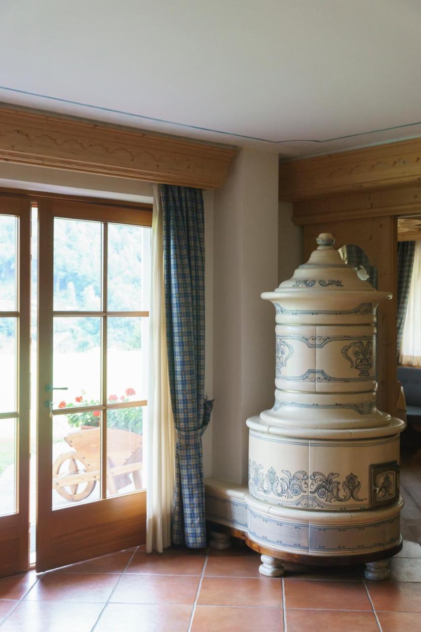 Agritur Cornasest Panzió Breguzzo Kültér fotó
