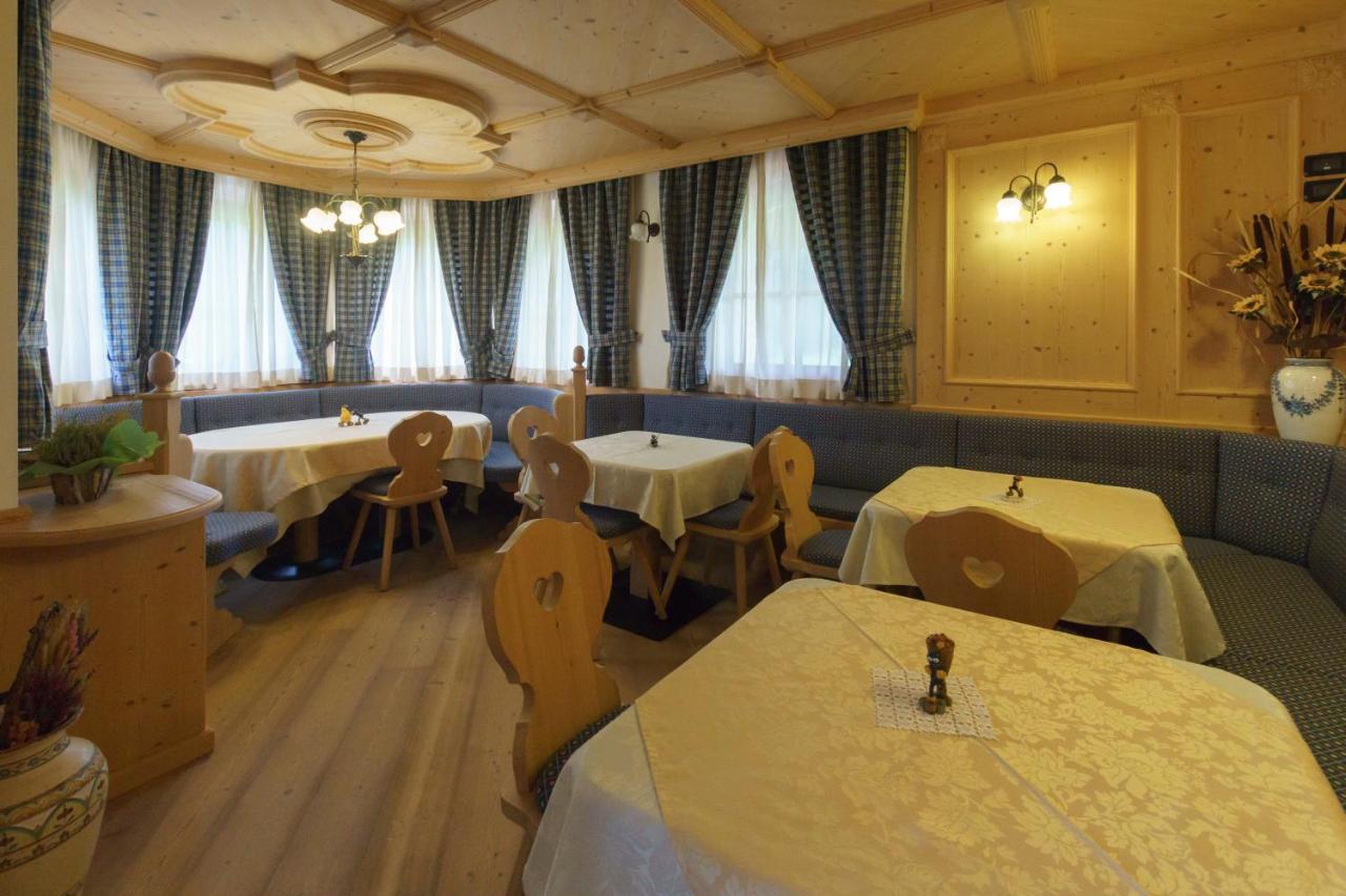 Agritur Cornasest Panzió Breguzzo Kültér fotó
