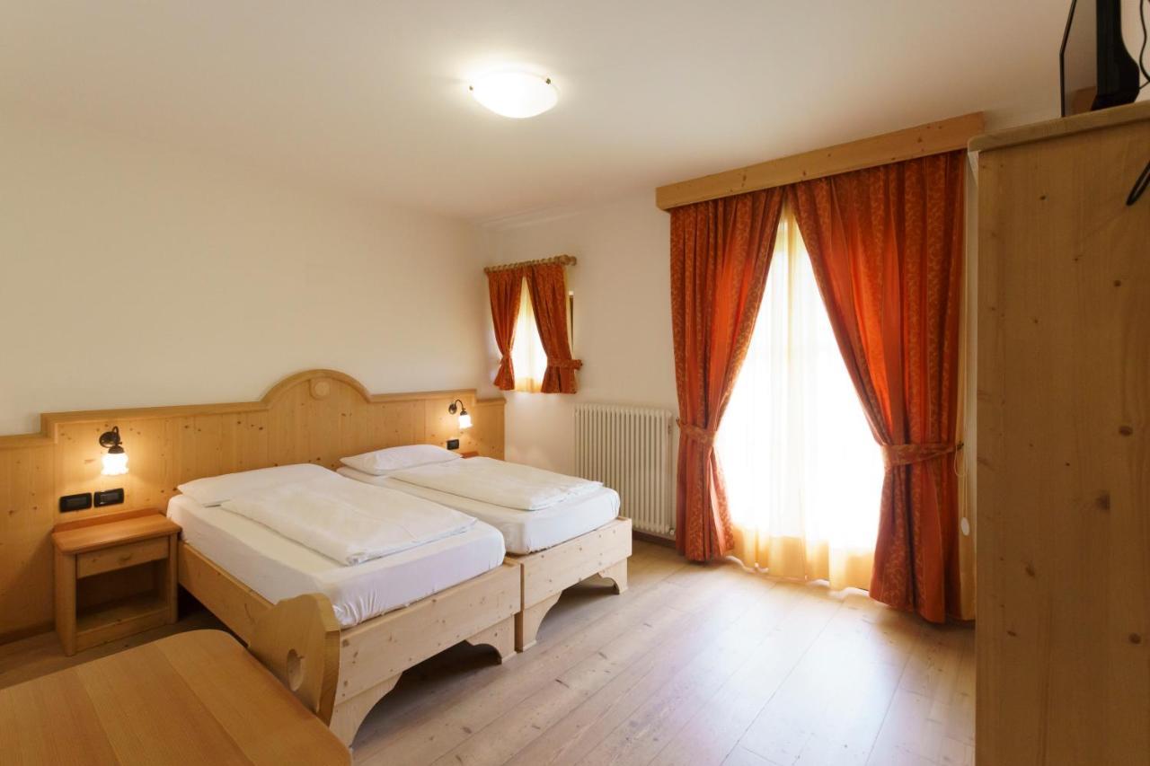 Agritur Cornasest Panzió Breguzzo Kültér fotó